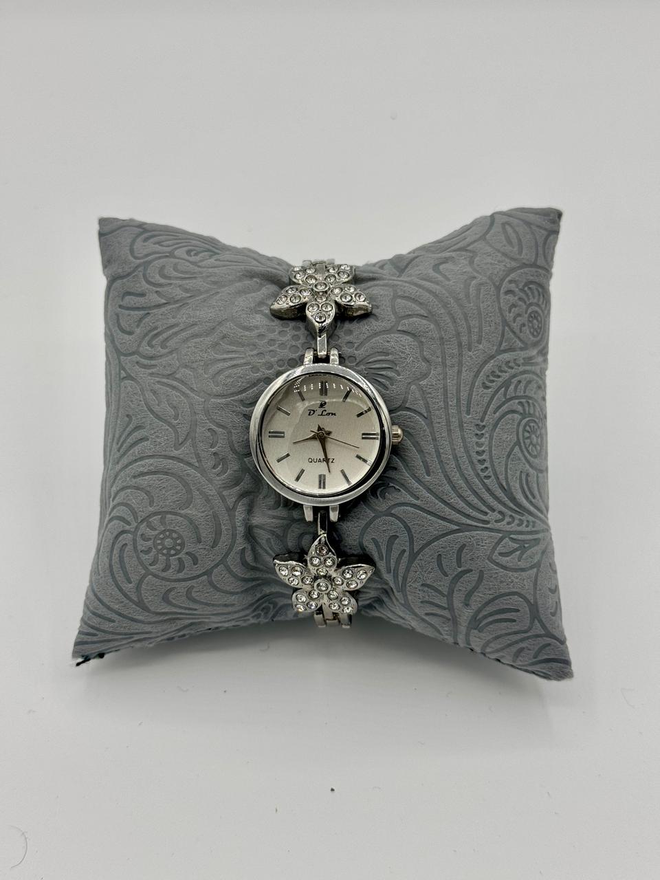 D.Lon BK16 Women's Quartz Watch