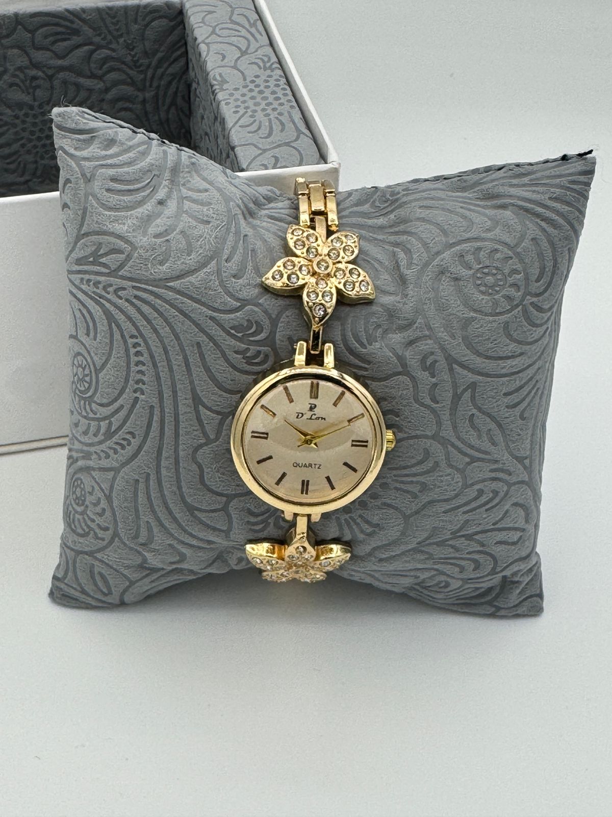 D.Lon BK16 Women's Quartz Watch
