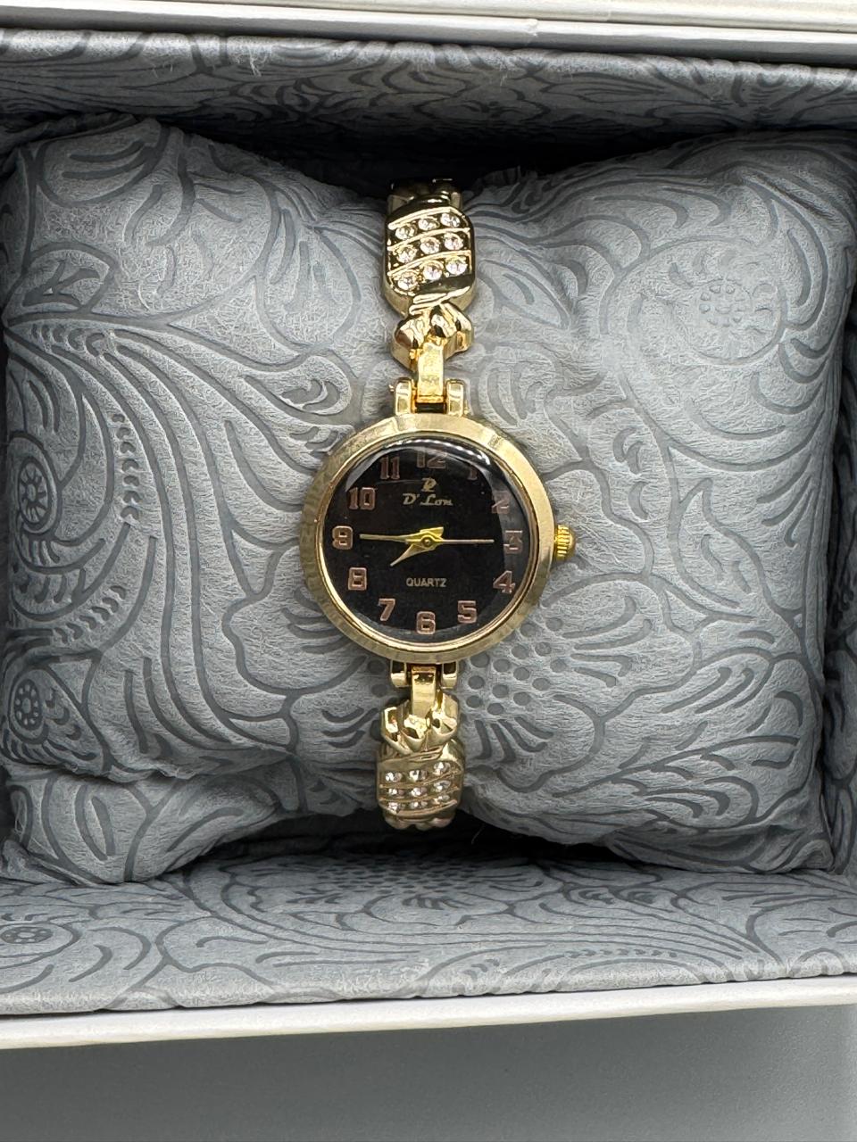 D.Lon F8 Women's Quartz Watch