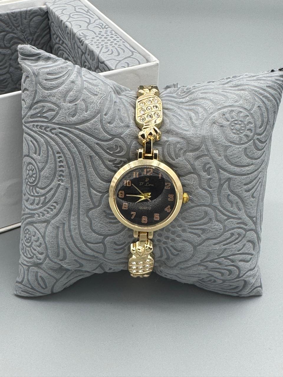 D.Lon F8 Women's Quartz Watch