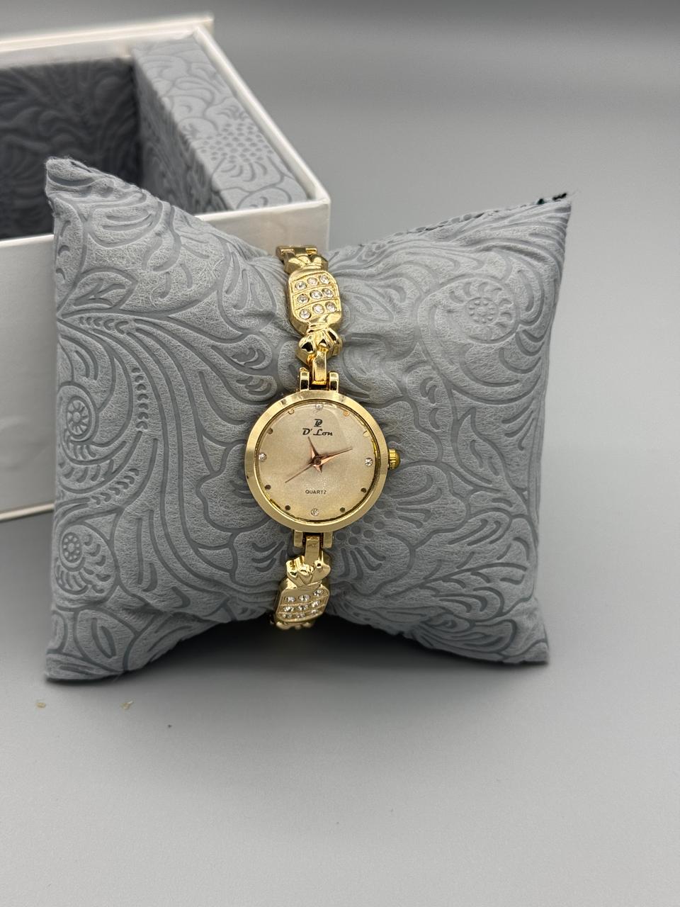 D.Lon F8 Women's Quartz Watch