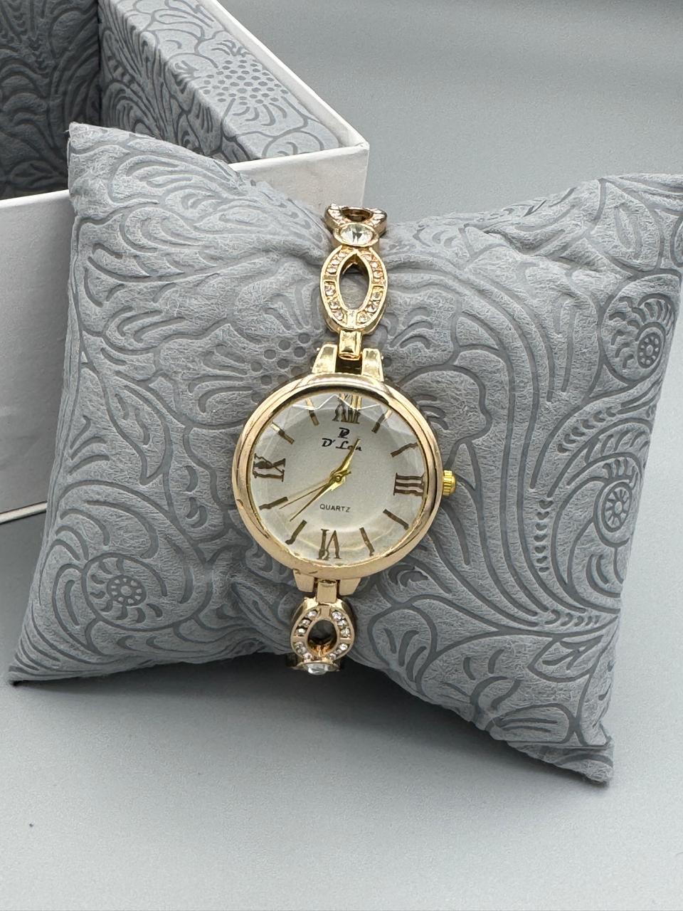 D.Lon BK17 Women's Quartz Watch
