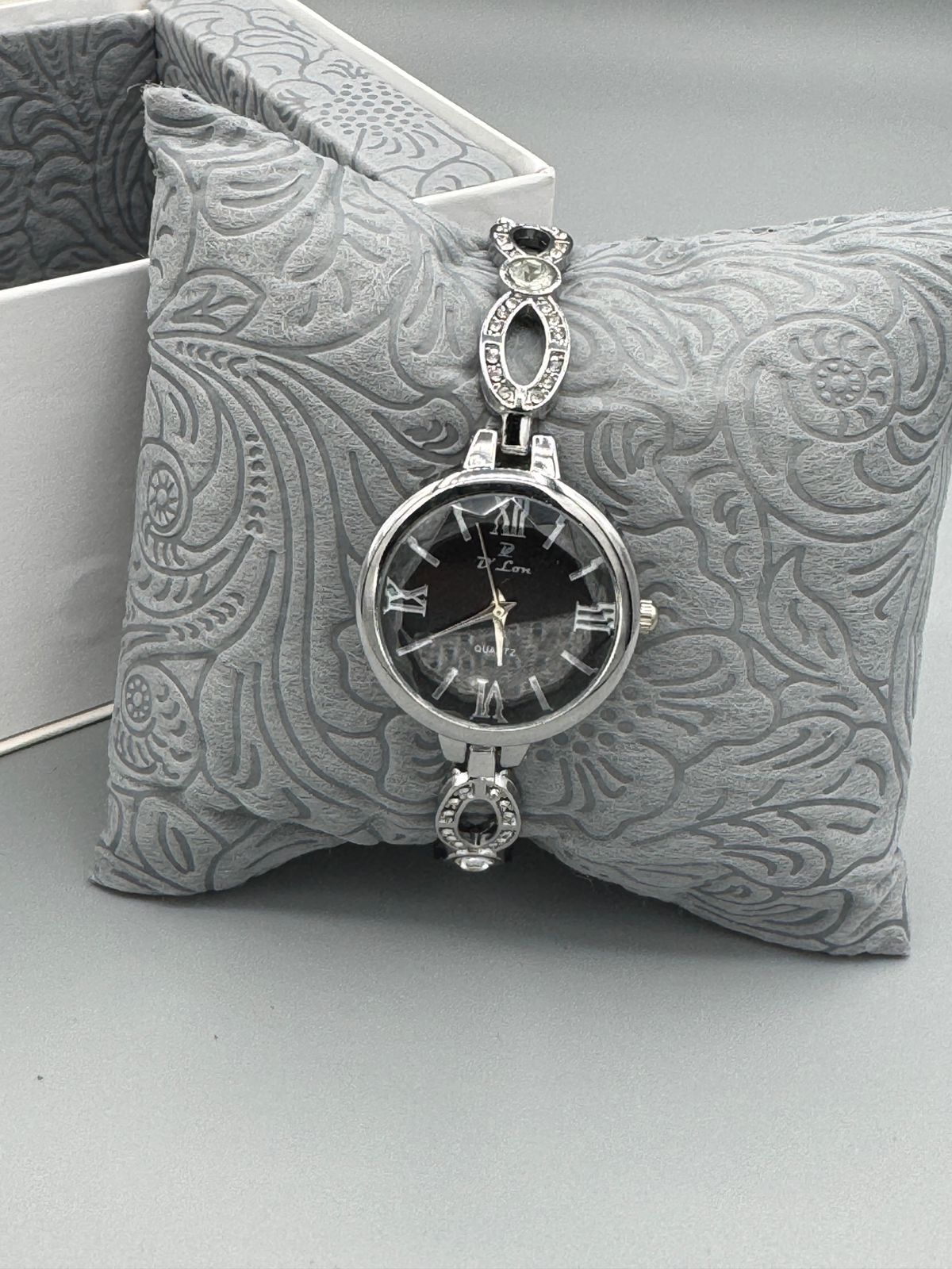 D.Lon BK17 Women's Quartz Watch