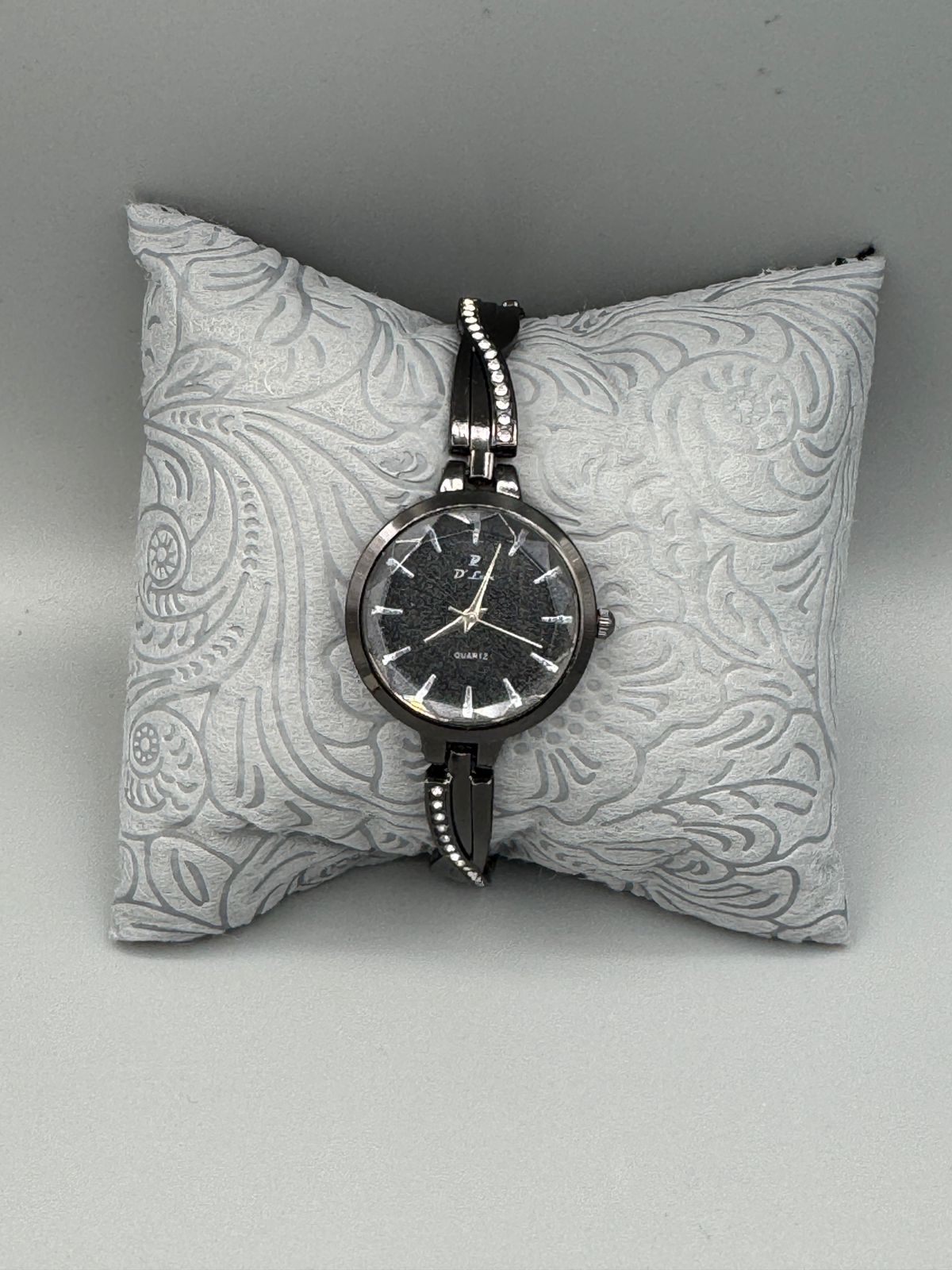 D.Lon C13 Women's Quartz Watch