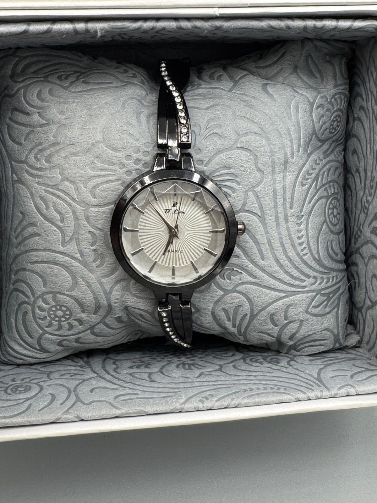 D.Lon C13 Women's Quartz Watch