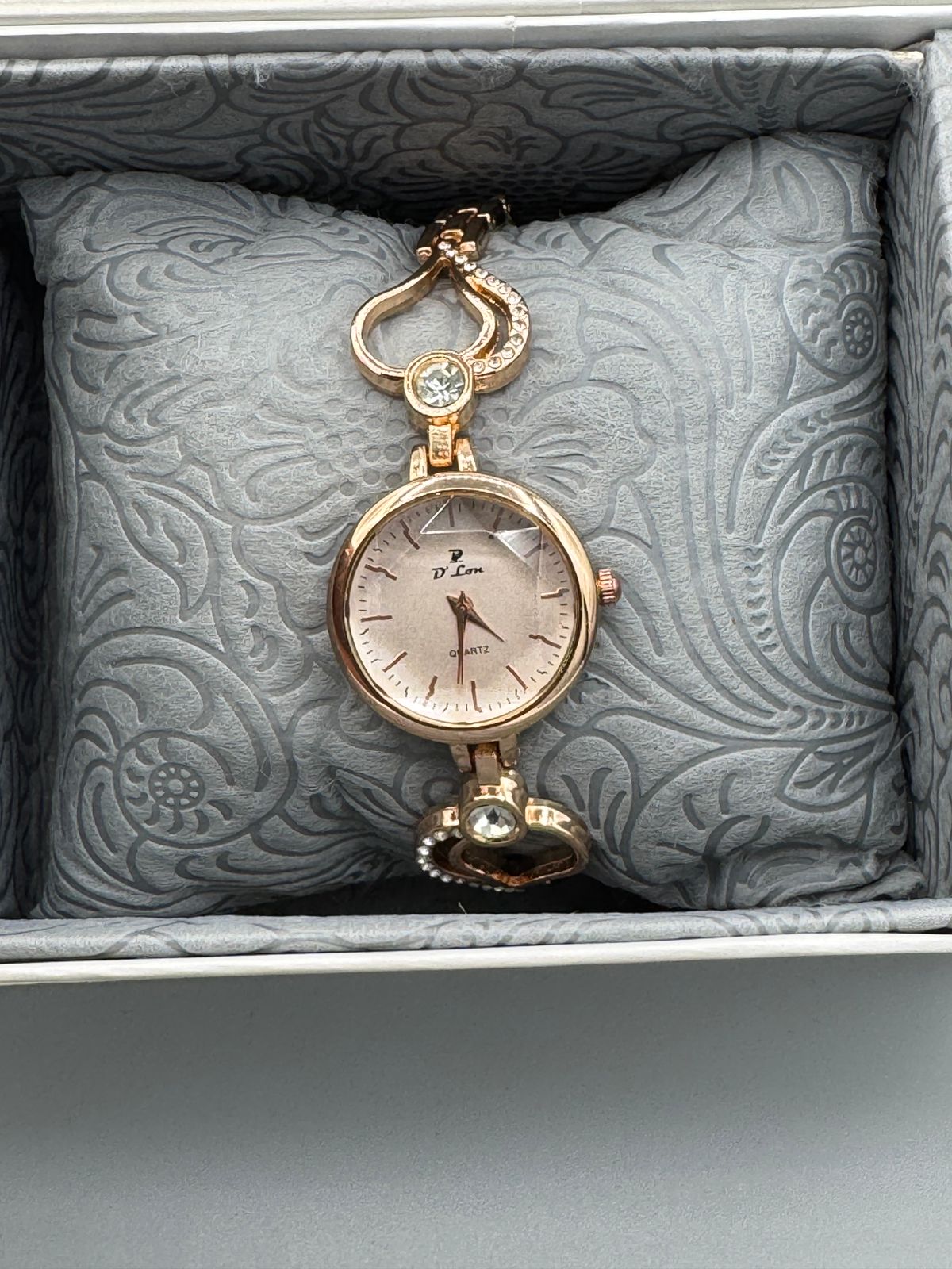 D.Lon G15 Women's Quartz Watch