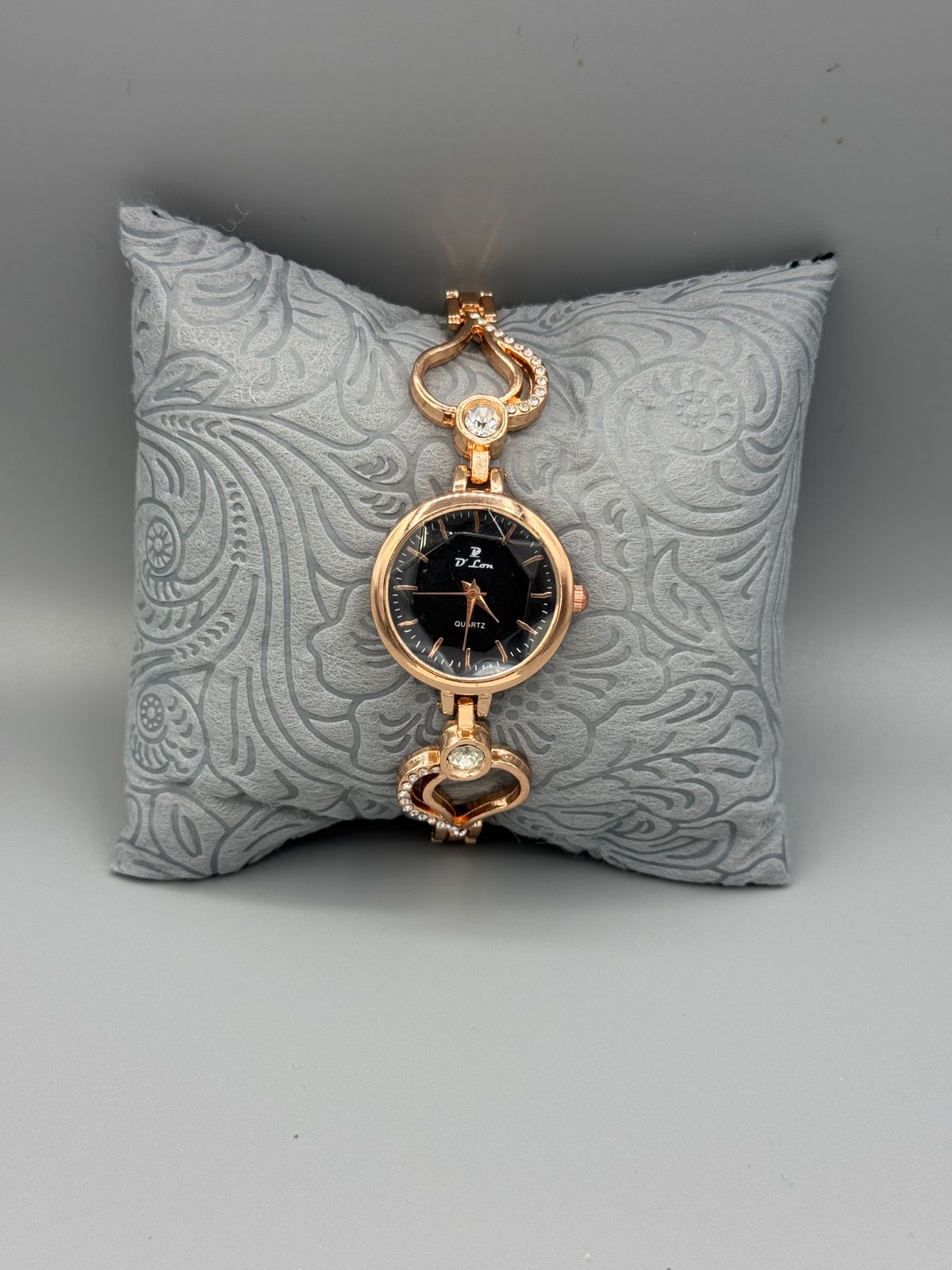 D.Lon G15 Women's Quartz Watch