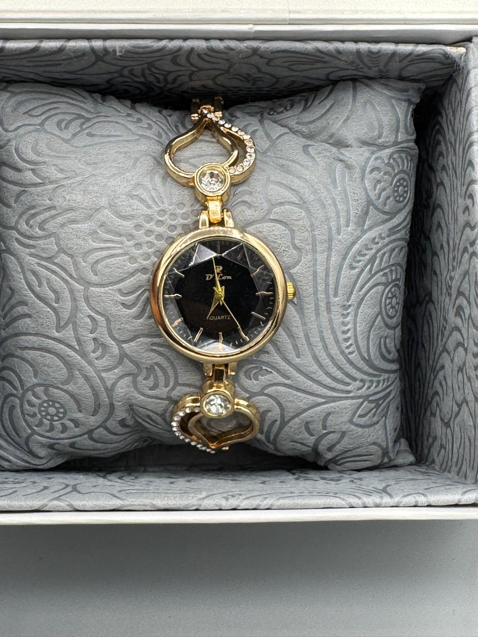 D.Lon G15 Women's Quartz Watch