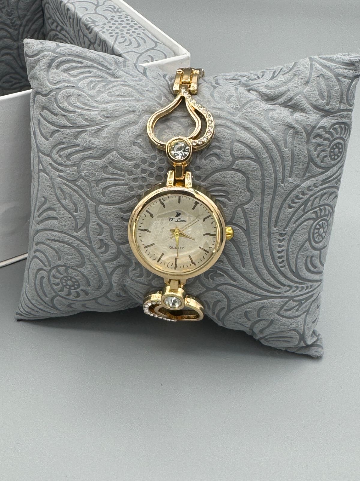 D.Lon G15 Women's Quartz Watch