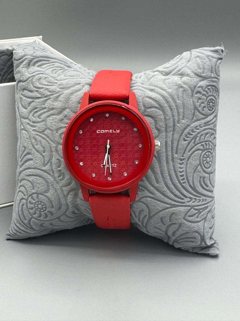 COMELY CL-8862 Women's Quartz Leather Watch