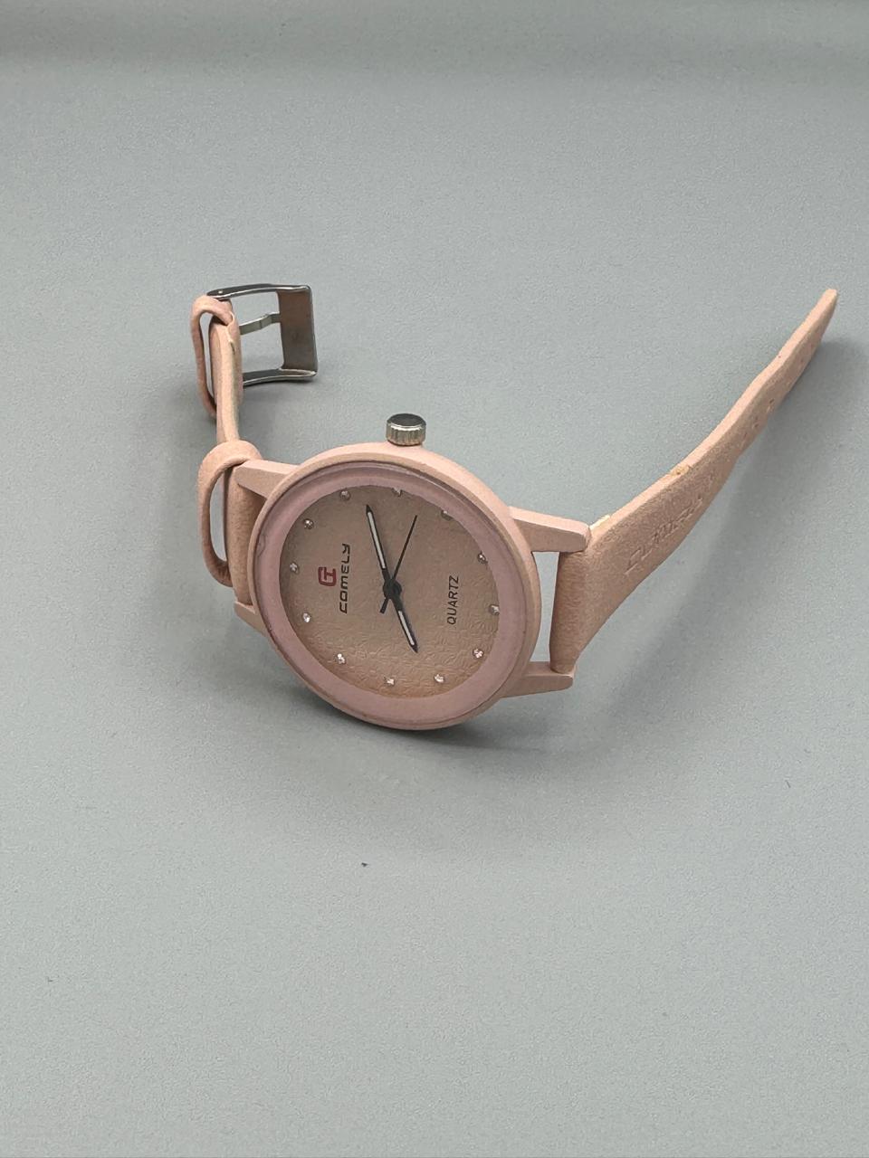 COMELY CL-8862 Women's Quartz Leather Watch