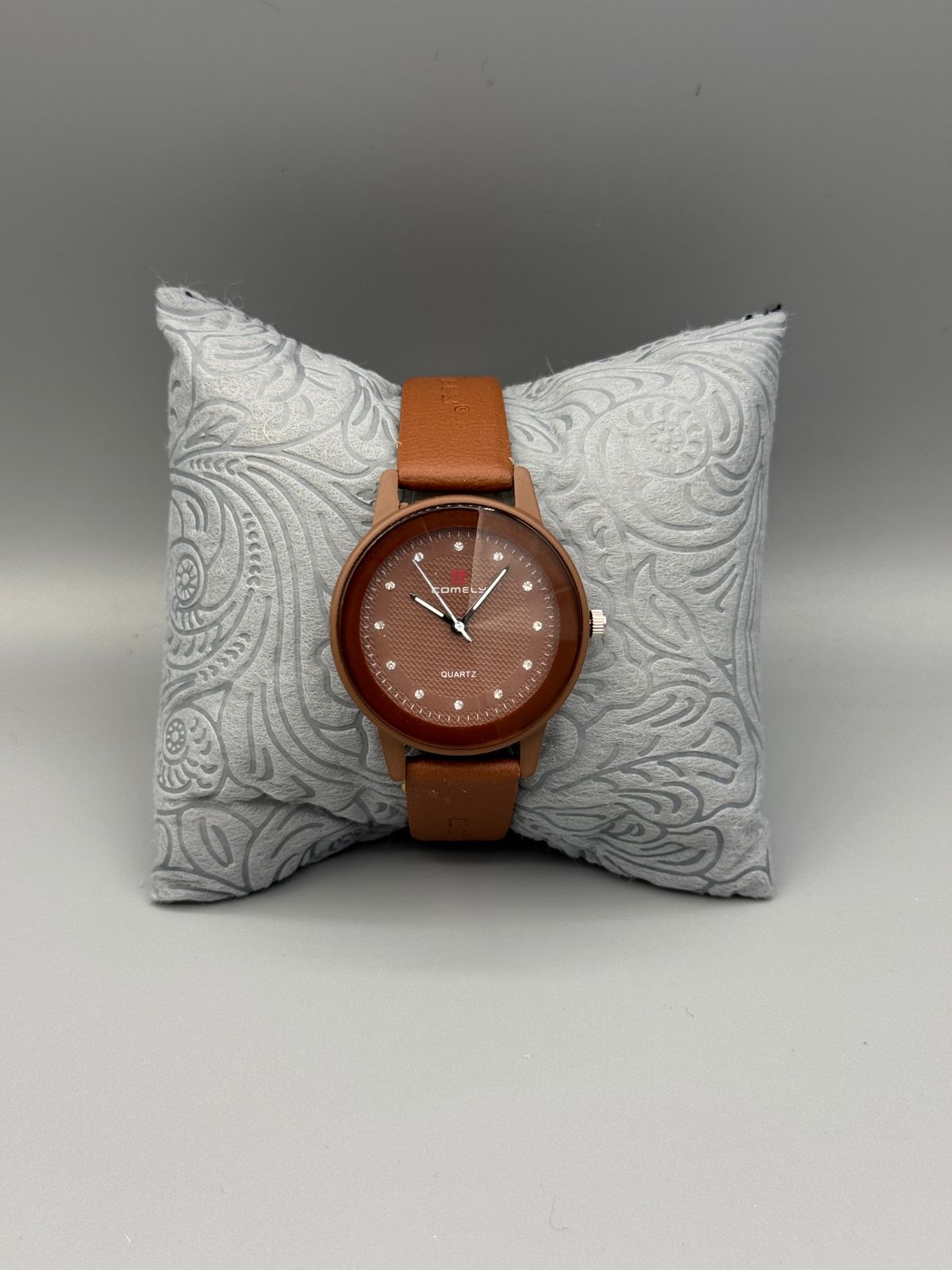 COMELY CL-8862 Women's Quartz Leather Watch