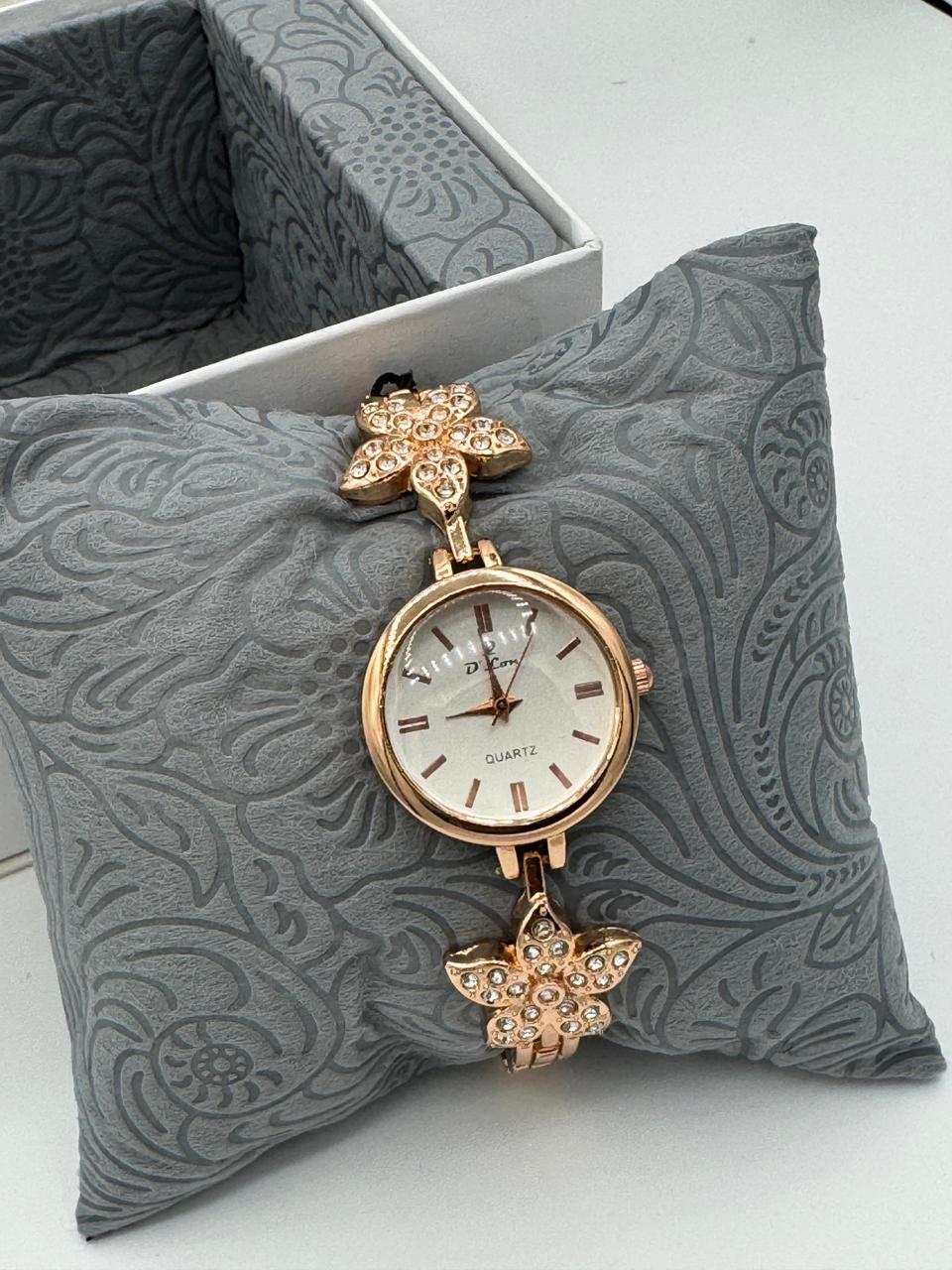 D.Lon BK16 Women's Quartz Watch