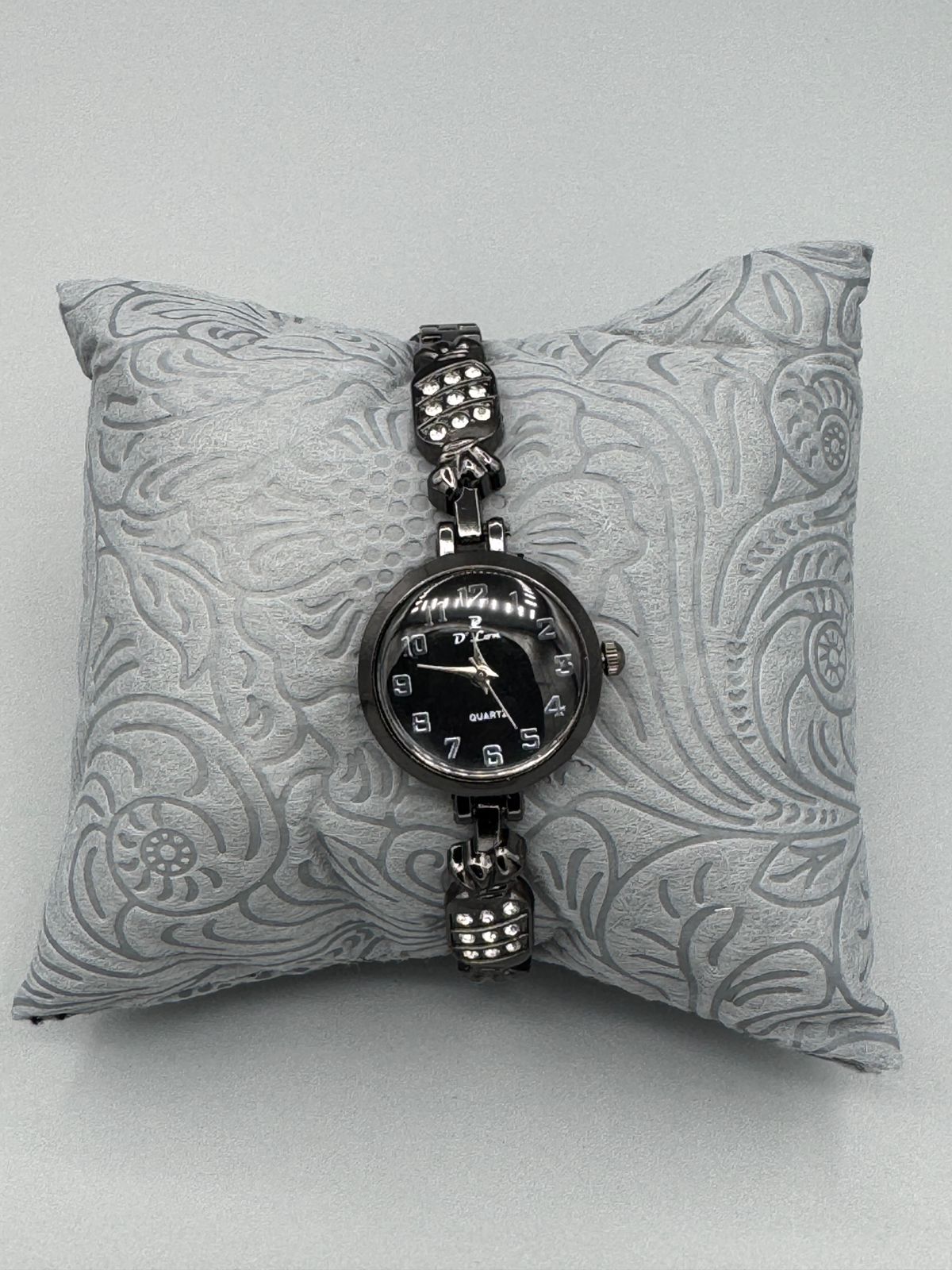 D.Lon F8 Women's Quartz Watch