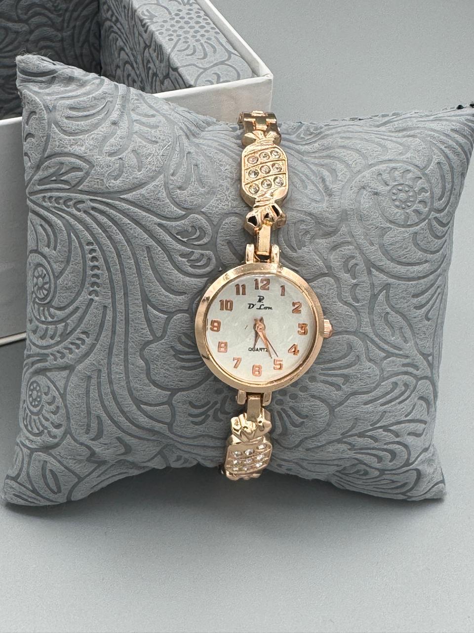 D.Lon F8 Women's Quartz Watch