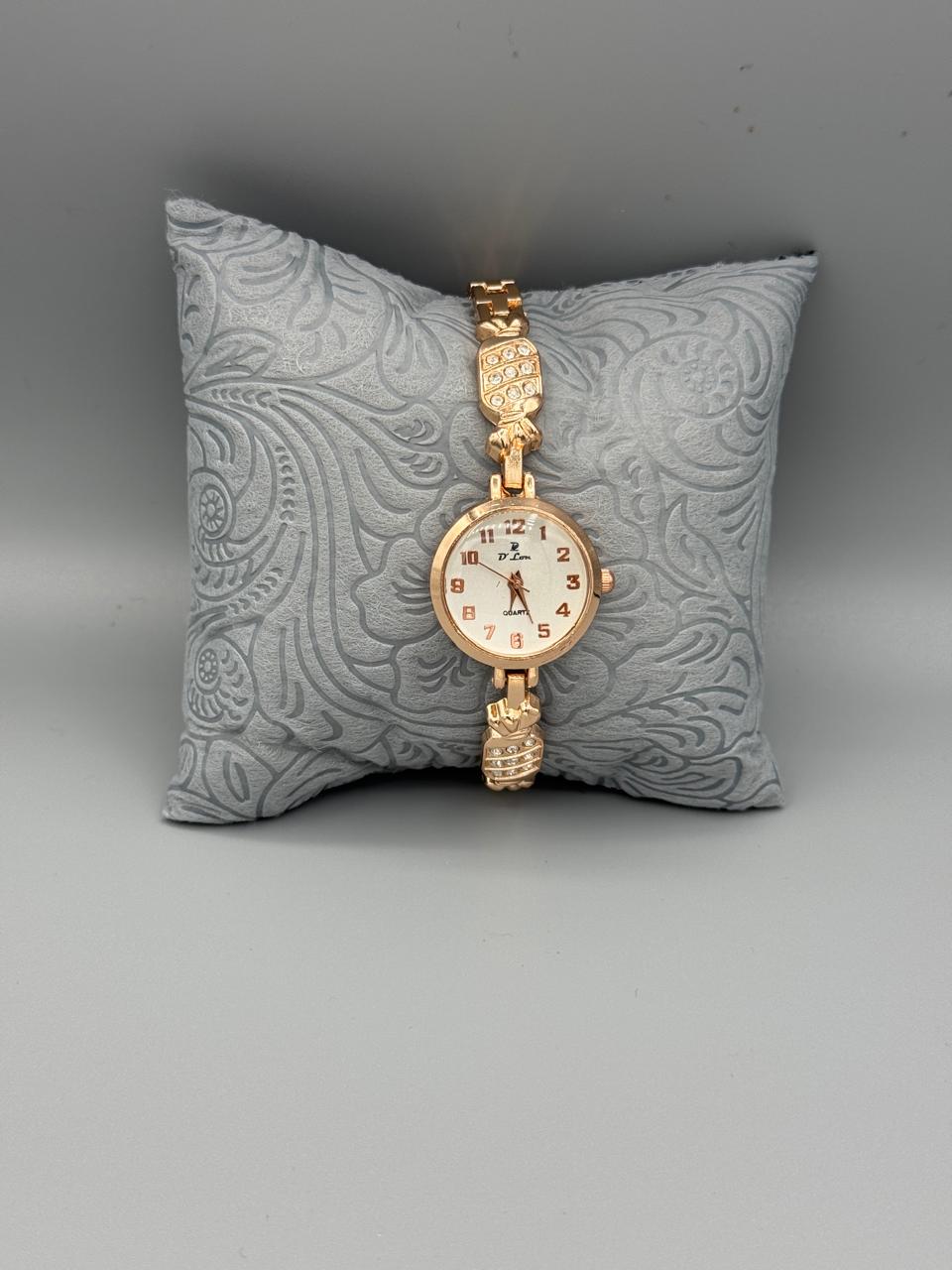 D.Lon F8 Women's Quartz Watch