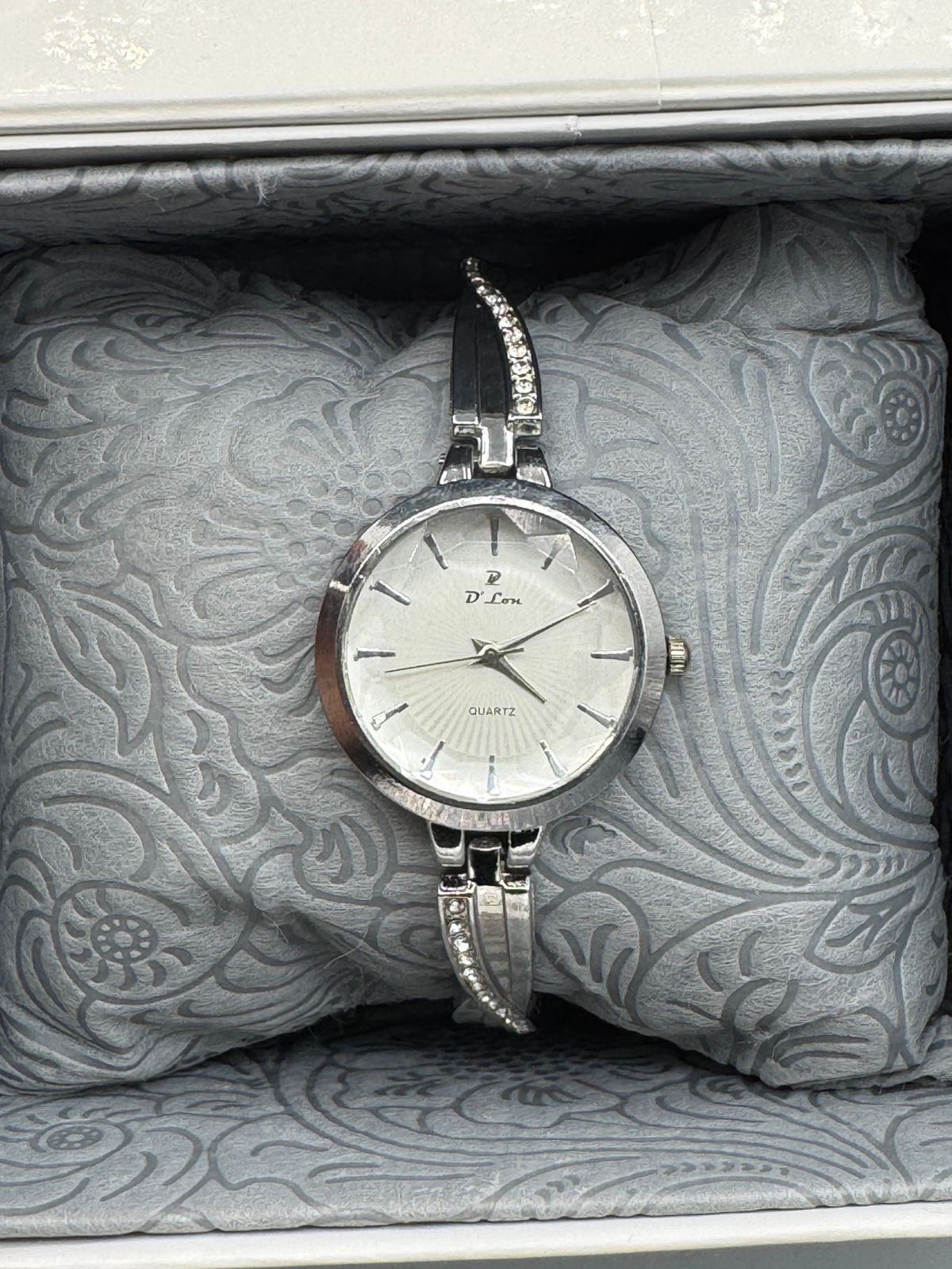 D.Lon C13 Women's Quartz Watch